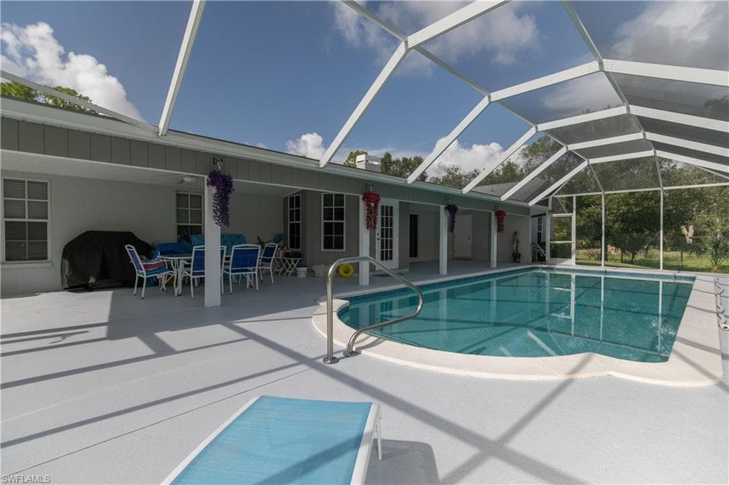 17571 Oak Creek RD ALVA, FL 33920