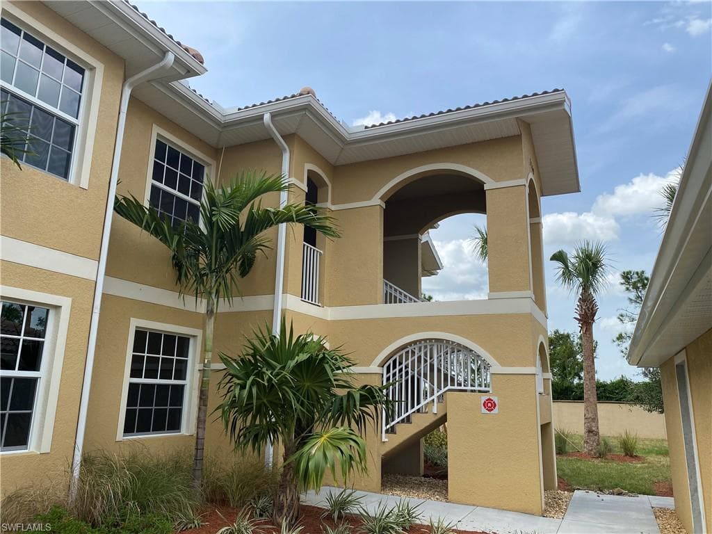 1149 Winding Pines CIR 205 CAPE CORAL, FL 33909