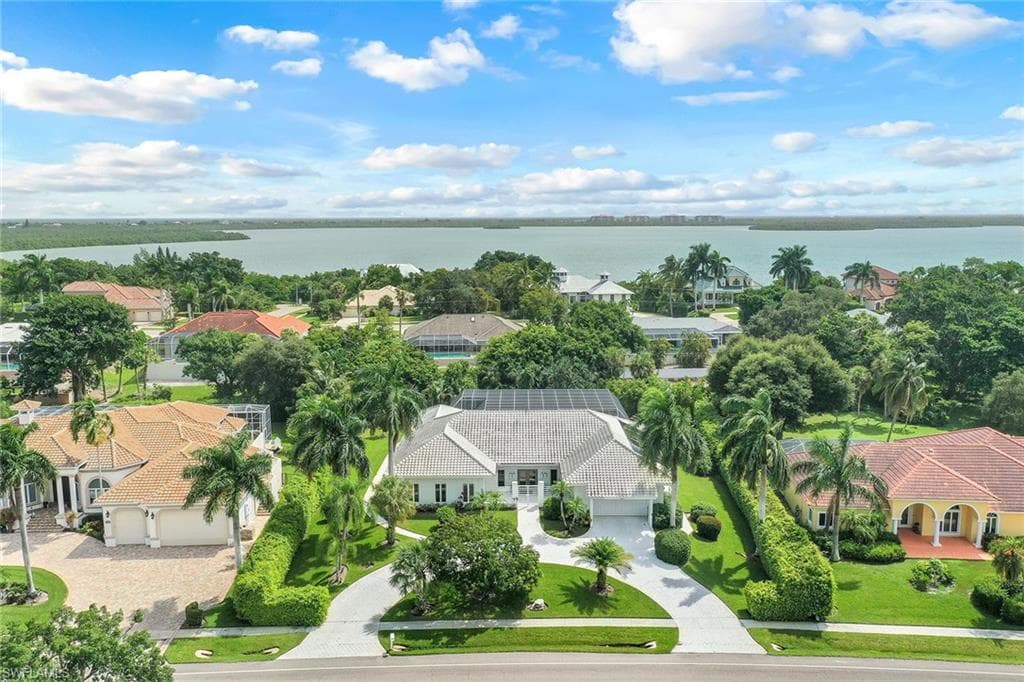 621 Barfield DR MARCO ISLAND, FL 34145
