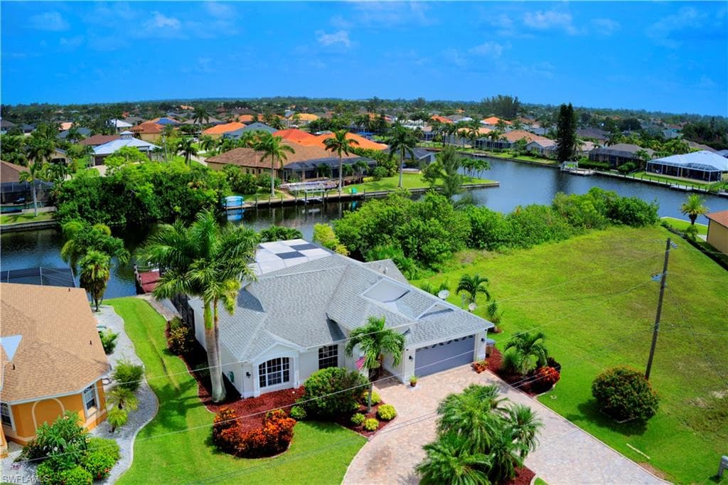 2803 SW 34th TER CAPE CORAL, FL 33914