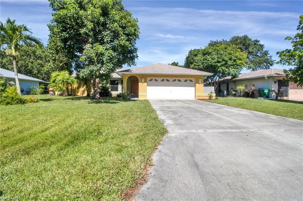 716 SE 10th AVE CAPE CORAL, FL 33990