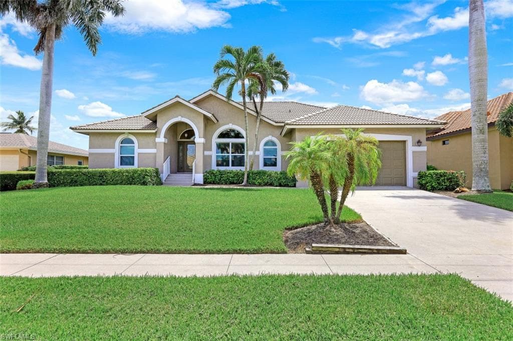 583 Seagrape DR MARCO ISLAND, FL 34145