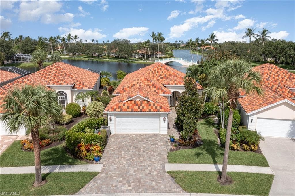 3861 Huelva CT NAPLES, FL 34109