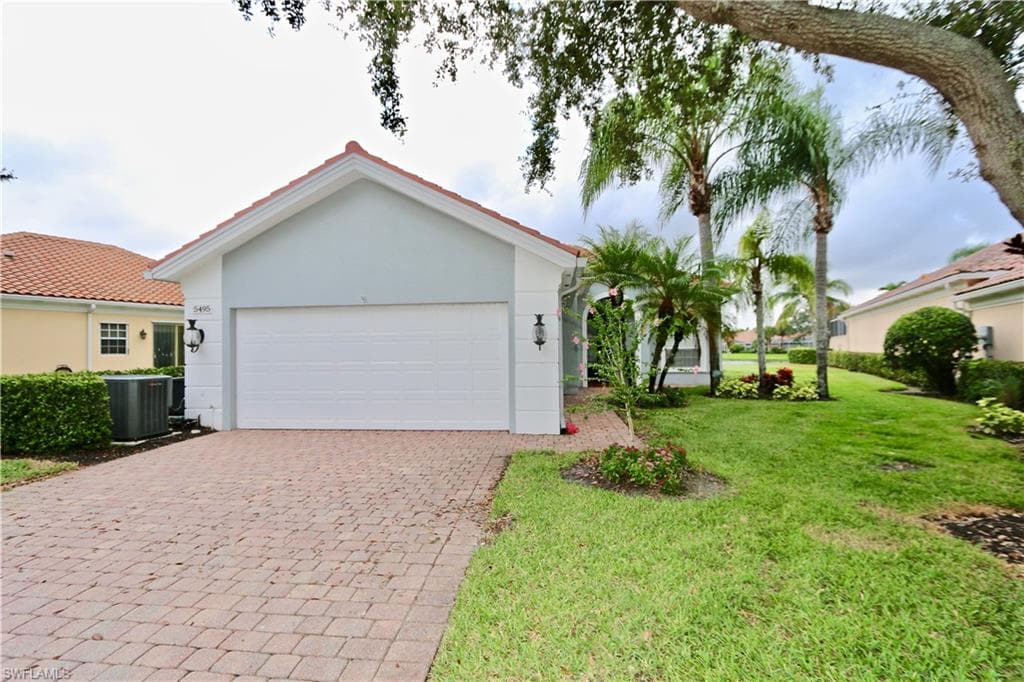 5495 Freeport LN NAPLES, FL 34119