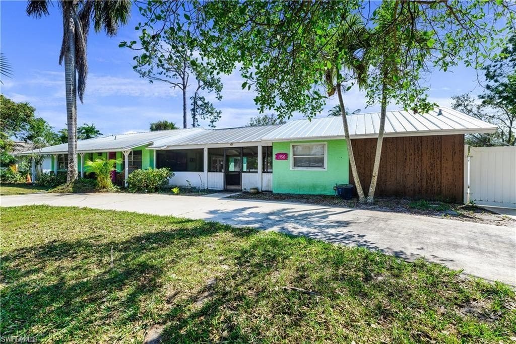 1150 Sperling AVE NAPLES, FL 34103