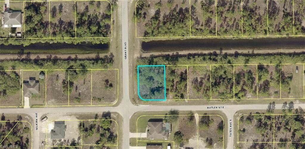 1049 Butler ST E LEHIGH ACRES, FL 33974