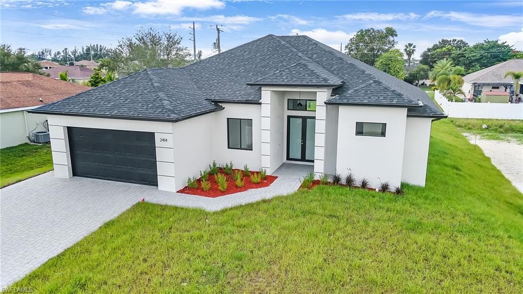 1216 Santa Barbara BLVD N CAPE CORAL, FL 33993