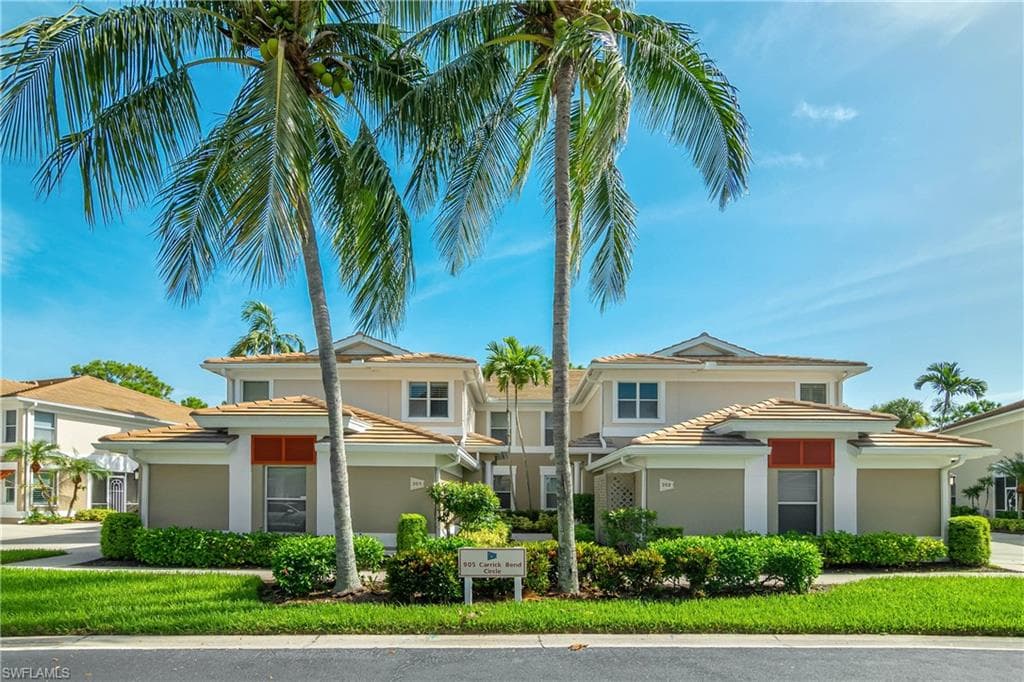 905 Carrick Bend CIR 1301 NAPLES, FL 34110