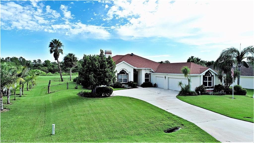 617 Charles Sise ST LEHIGH ACRES, FL 33974