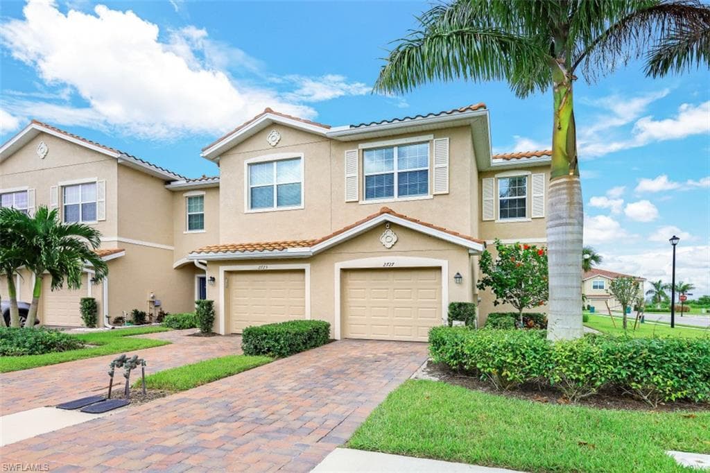 2727 Blossom WAY NAPLES, FL 34120