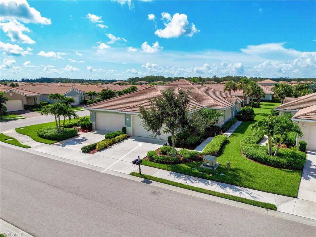 10748 Cetrella DR FORT MYERS, FL 33913