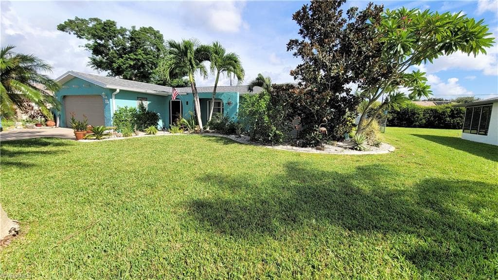 633 SE 36th ST CAPE CORAL, FL 33904