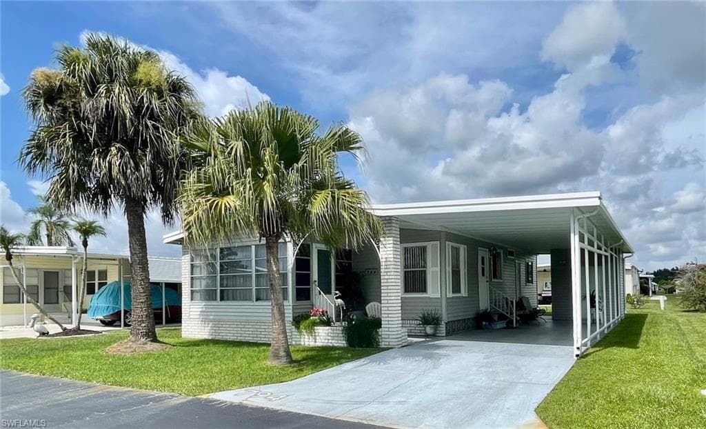 794 Roses LN NORTH FORT MYERS, FL 33917