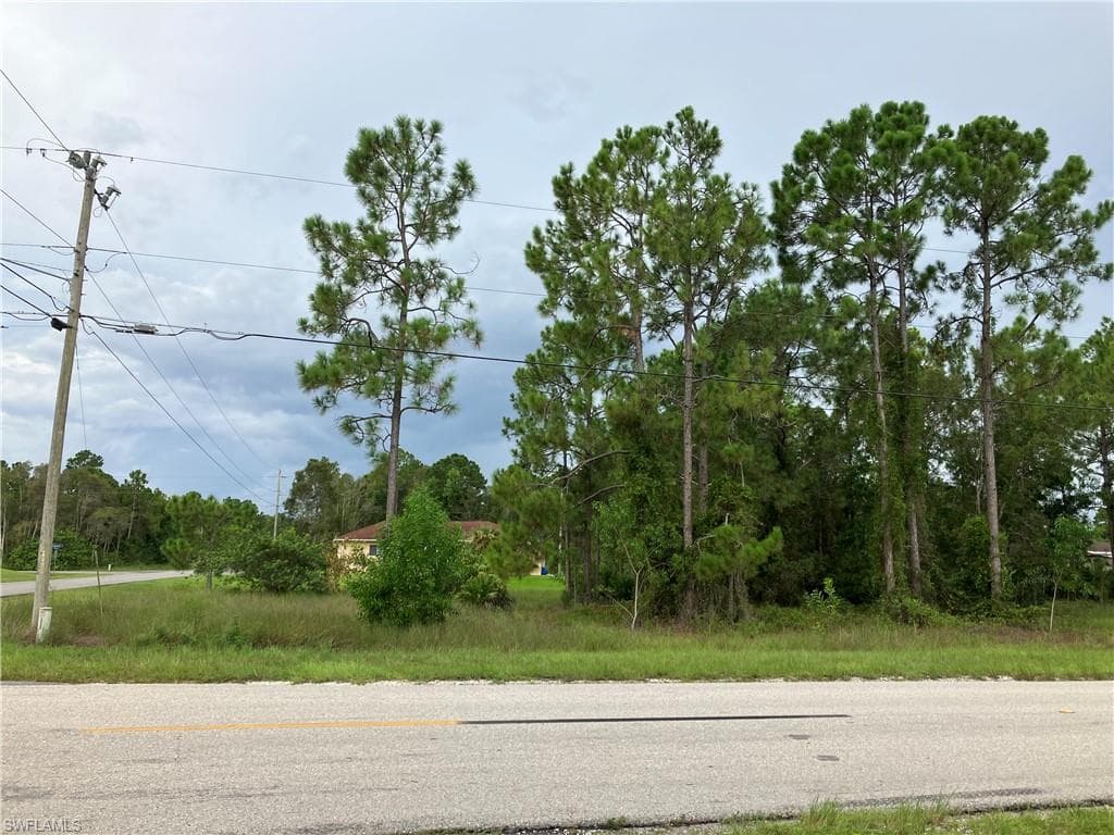 426 Parkdale BLVD LEHIGH ACRES, FL 33974