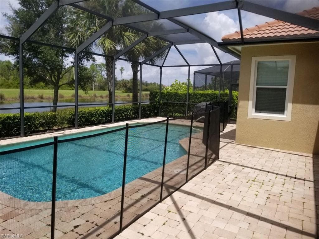 7975 Princeton DR NAPLES, FL 34104