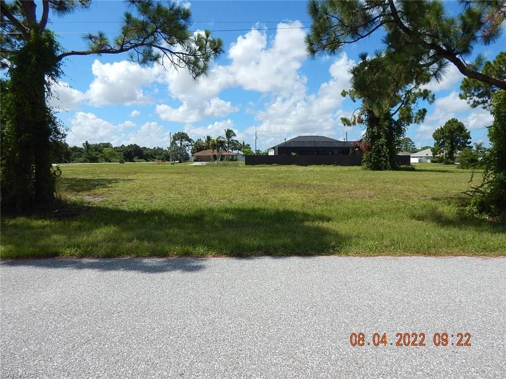1612 NW 29th ST CAPE CORAL, FL 33993
