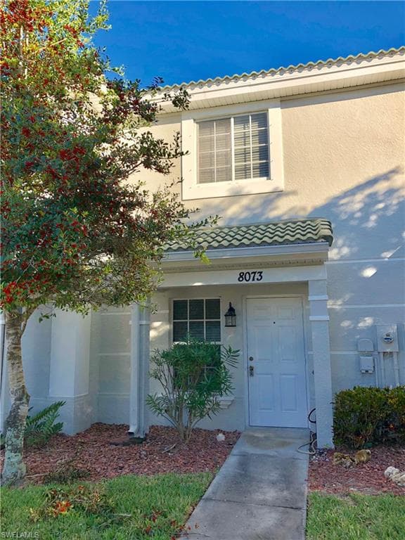 8073 Pacific Beach DR FORT MYERS, FL 33966