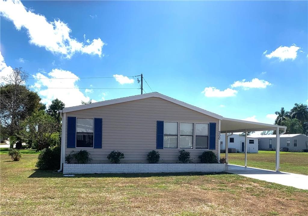 200 Sugar Loaf LN 171 NAPLES, FL 34114