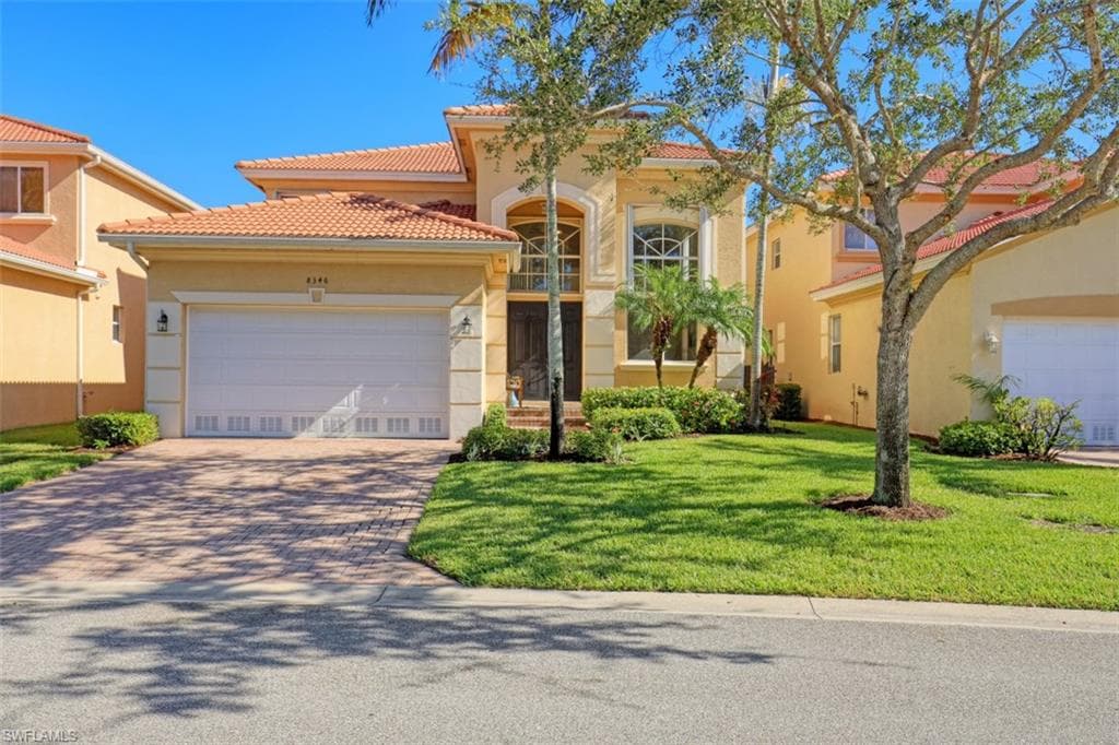 8346 Sumner AVE FORT MYERS, FL 33908