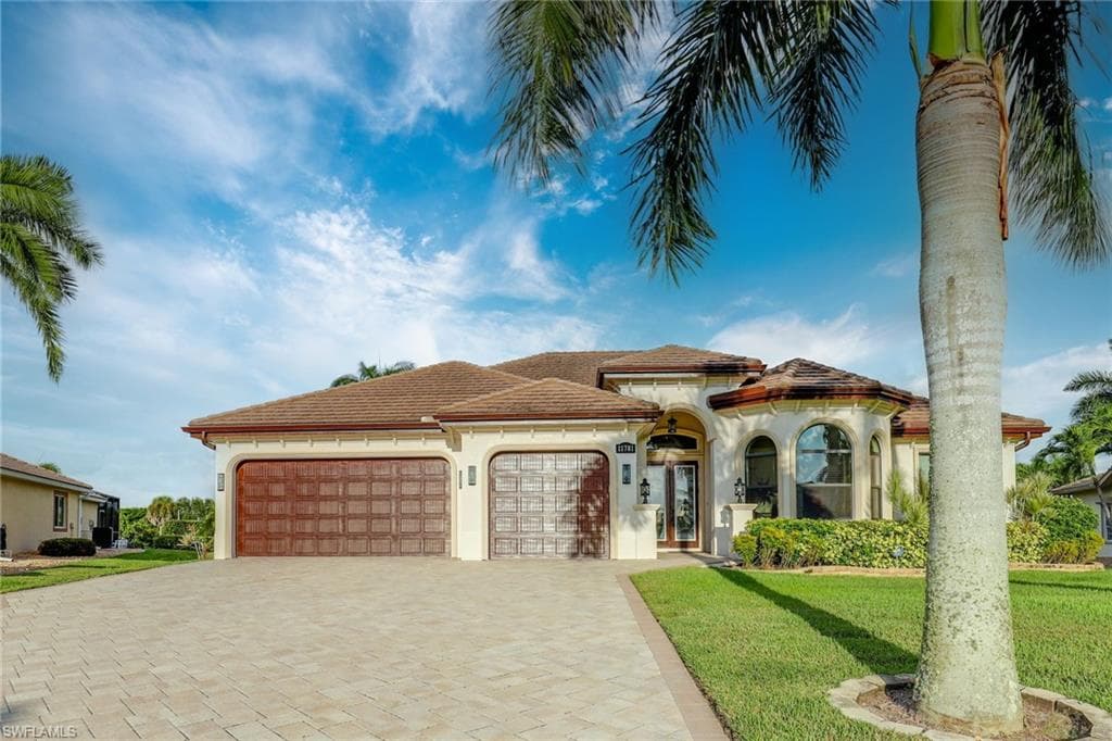 11781 Lady Anne CIR CAPE CORAL, FL 33991