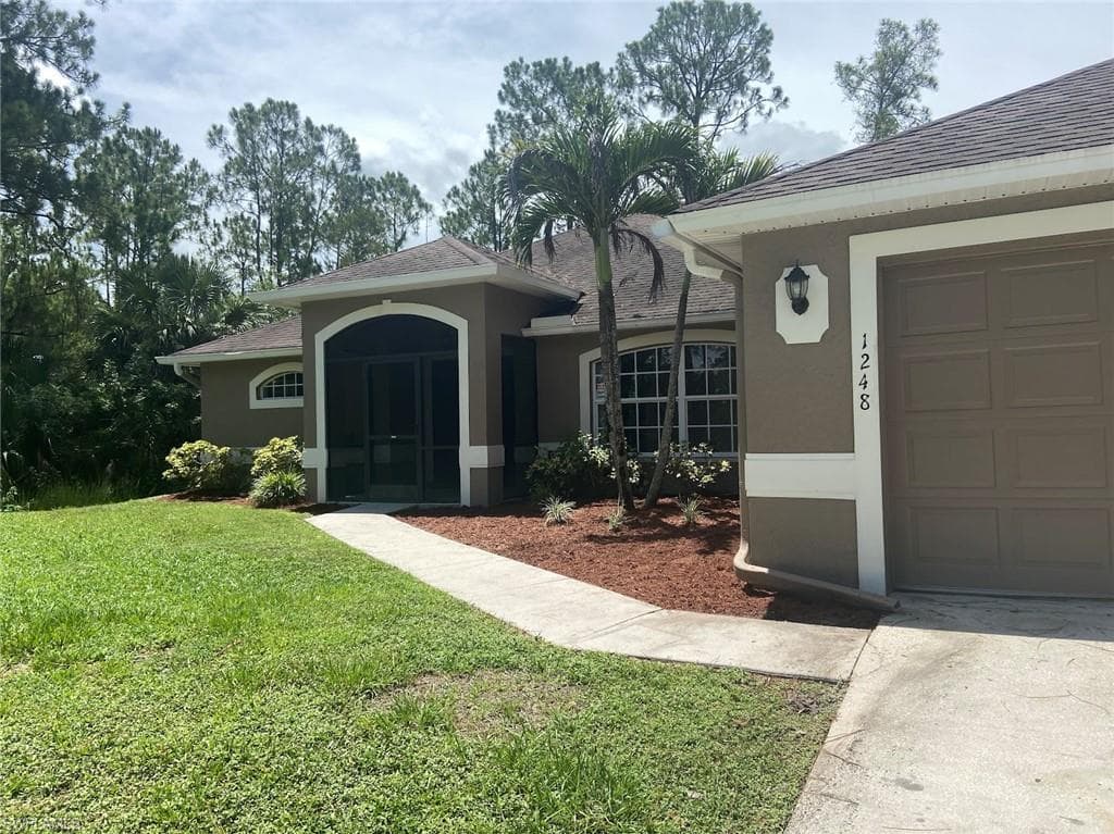 1248 Creary ST E LEHIGH ACRES, FL 33974