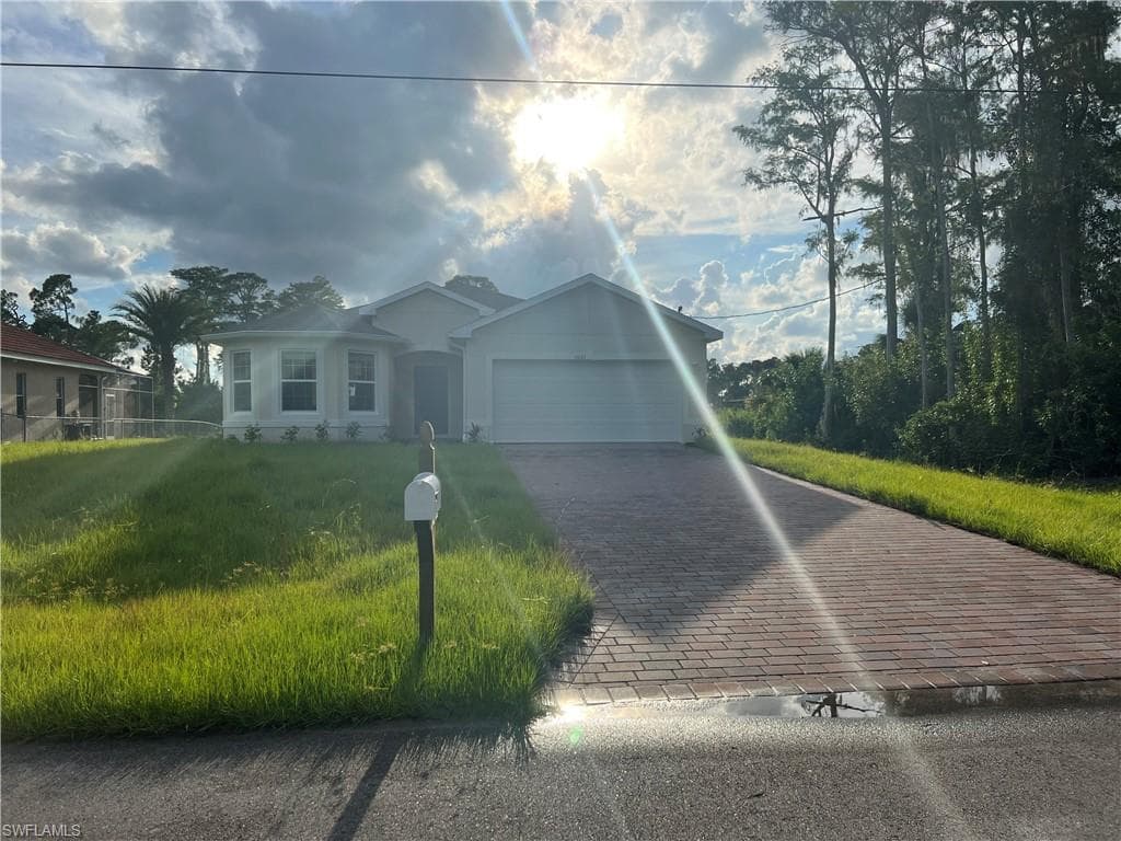 1021 Anza AVE LEHIGH ACRES, FL 33971