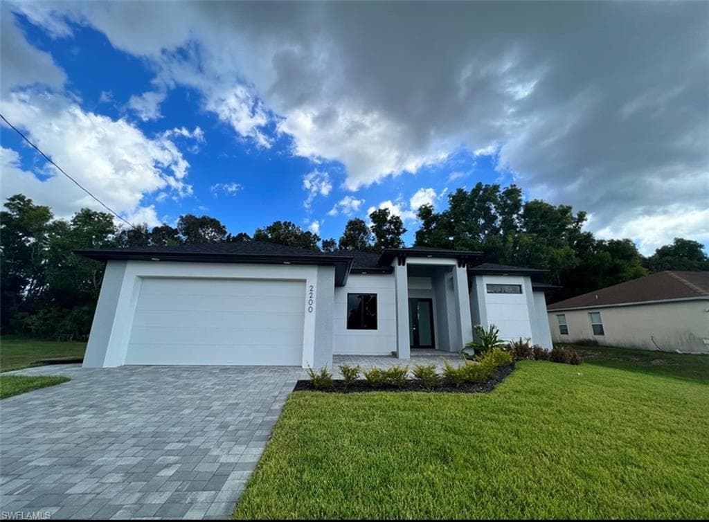 2200 SW 32nd ST CAPE CORAL, FL 33914