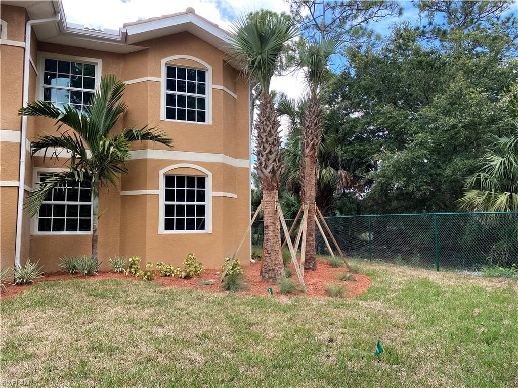 1131 Winding Pines CIR 206 CAPE CORAL, FL 33909
