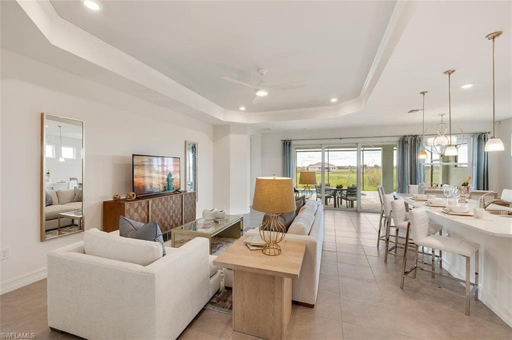 386 Deauville LOOP NAPLES, FL 34114