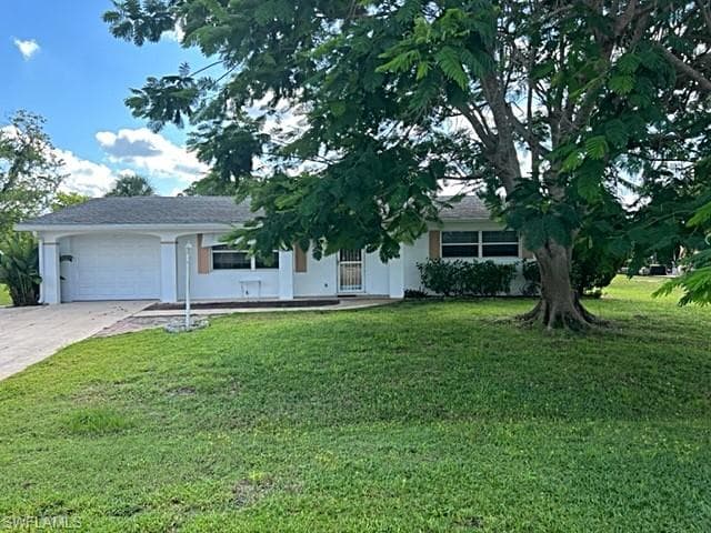 214 Seaton AVE LEHIGH ACRES, FL 33936