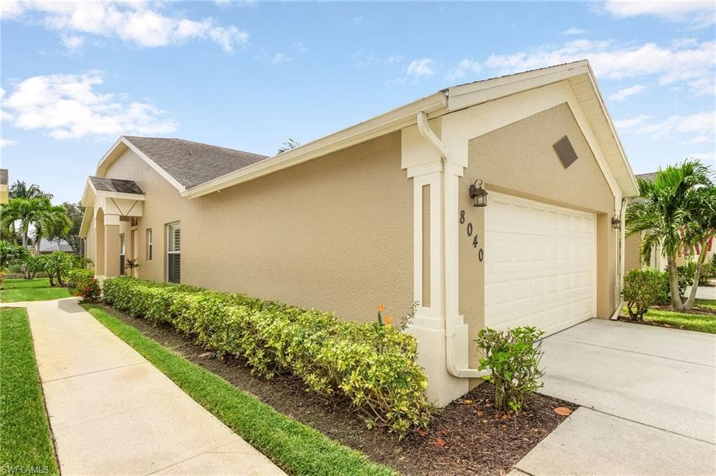 8040 Sivon WAY 909 NAPLES, FL 34119