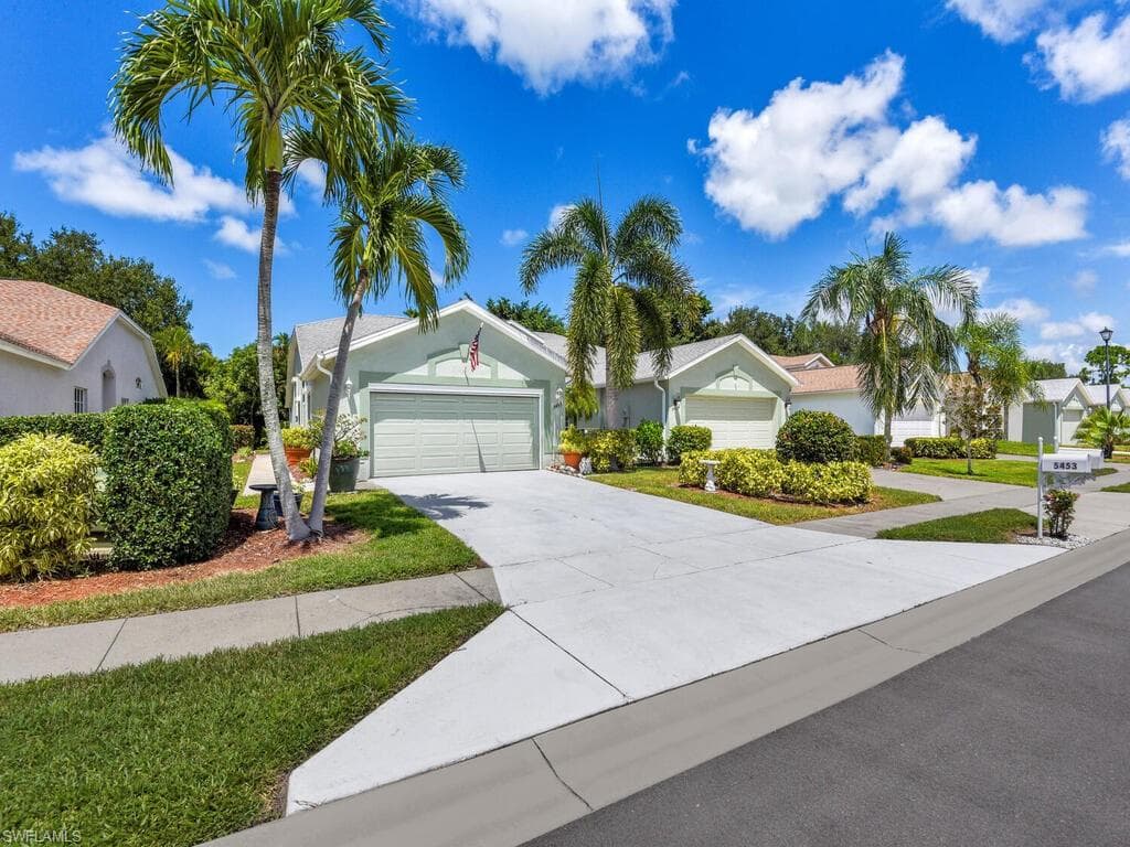 5453 Whitten DR 111 NAPLES, FL 34104