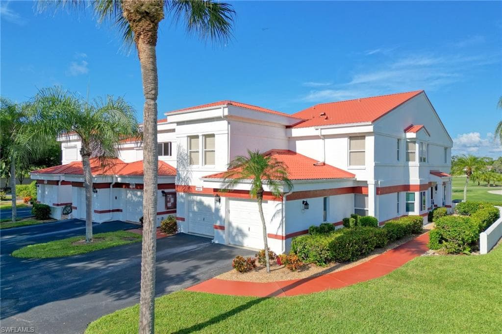 1990 Leisure DR 3 FORT MYERS, FL 33907