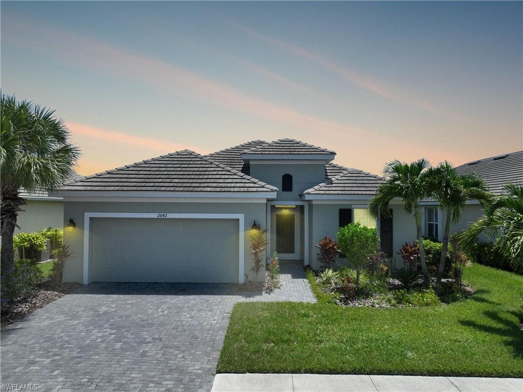 2642 Cayes CIR CAPE CORAL, FL 33991