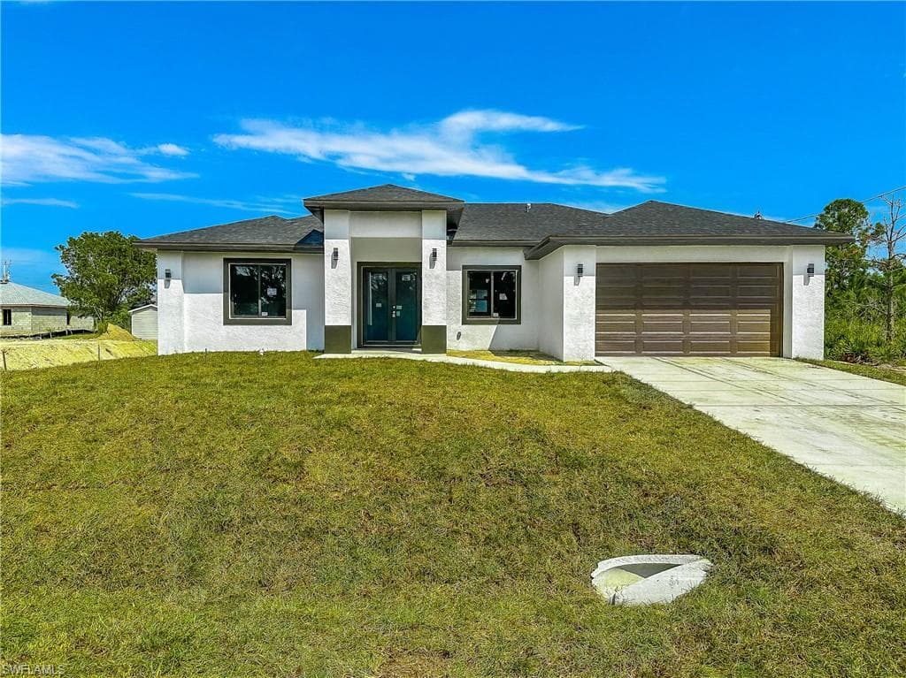 3304 9th ST W LEHIGH ACRES, FL 33971