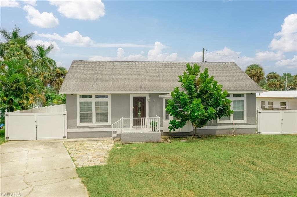 24 Creek CIR NAPLES, FL 34114