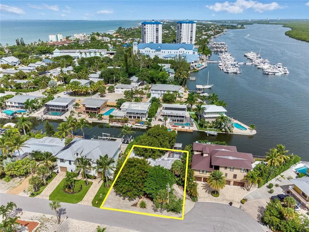 21570 Madera RD FORT MYERS BEACH, FL 33931