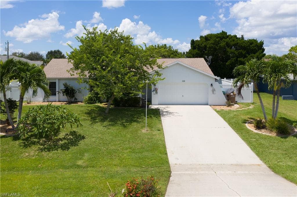 122 NE 9th PL CAPE CORAL, FL 33909