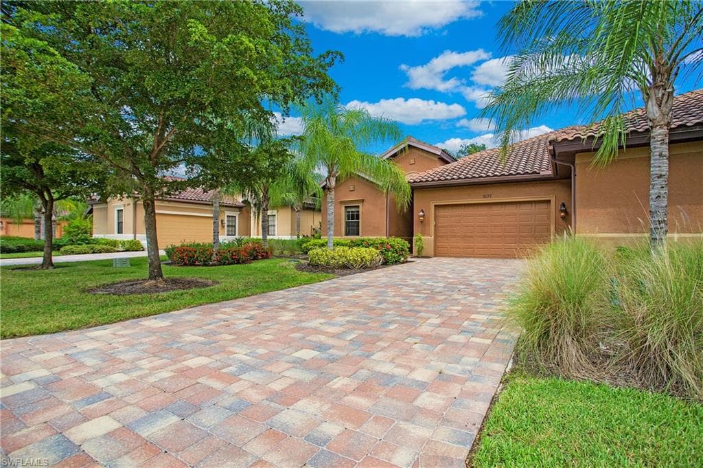 11077 Esteban DR FORT MYERS, FL 33912