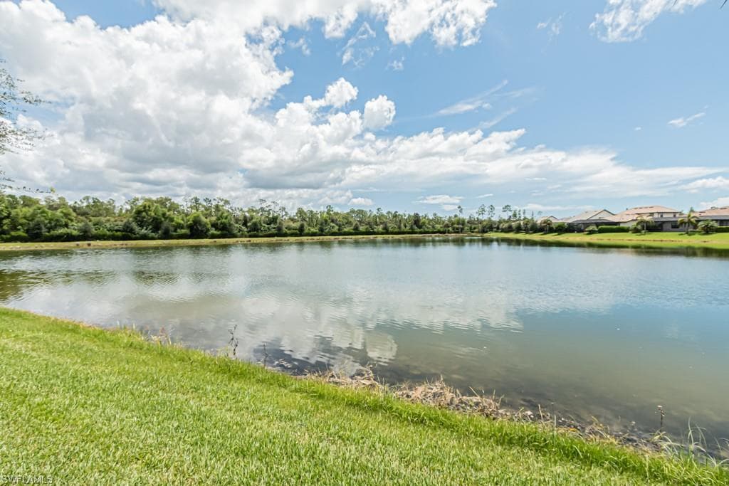 7786 Jacaranda LN NAPLES, FL 34114