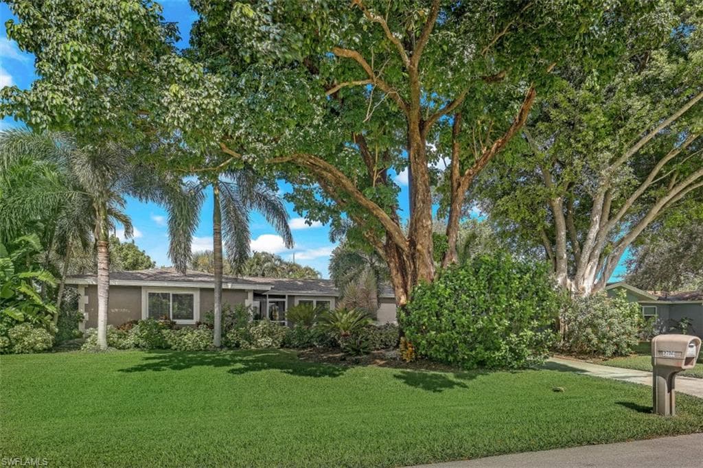 2706 SE 17th AVE CAPE CORAL, FL 33904