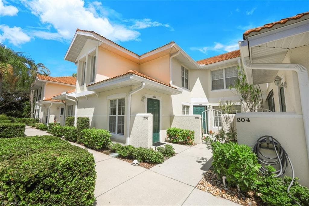 4940 Deerfield WAY C-203 NAPLES, FL 34110