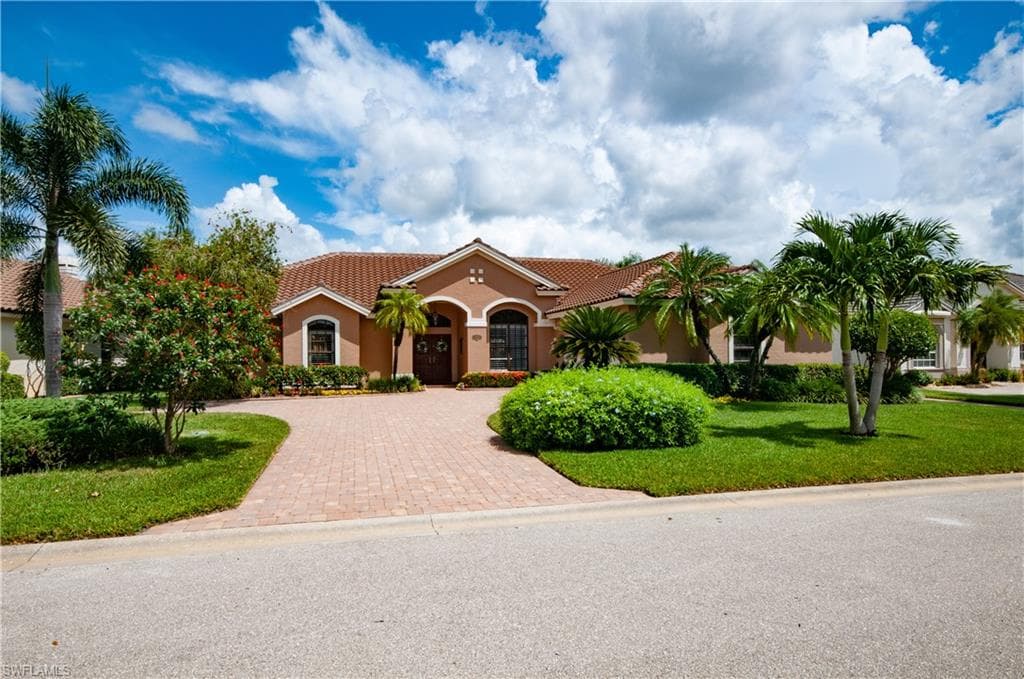 13751 Tonbridge CT BONITA SPRINGS, FL 34135