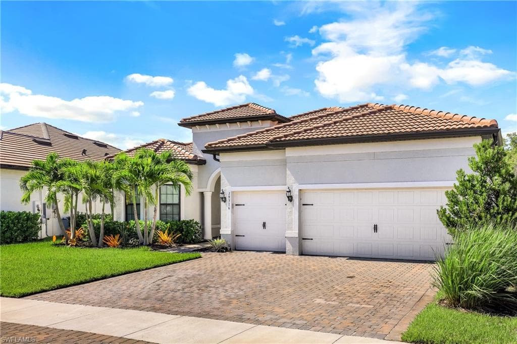 19316 Aqua Shore DR FORT MYERS, FL 33913