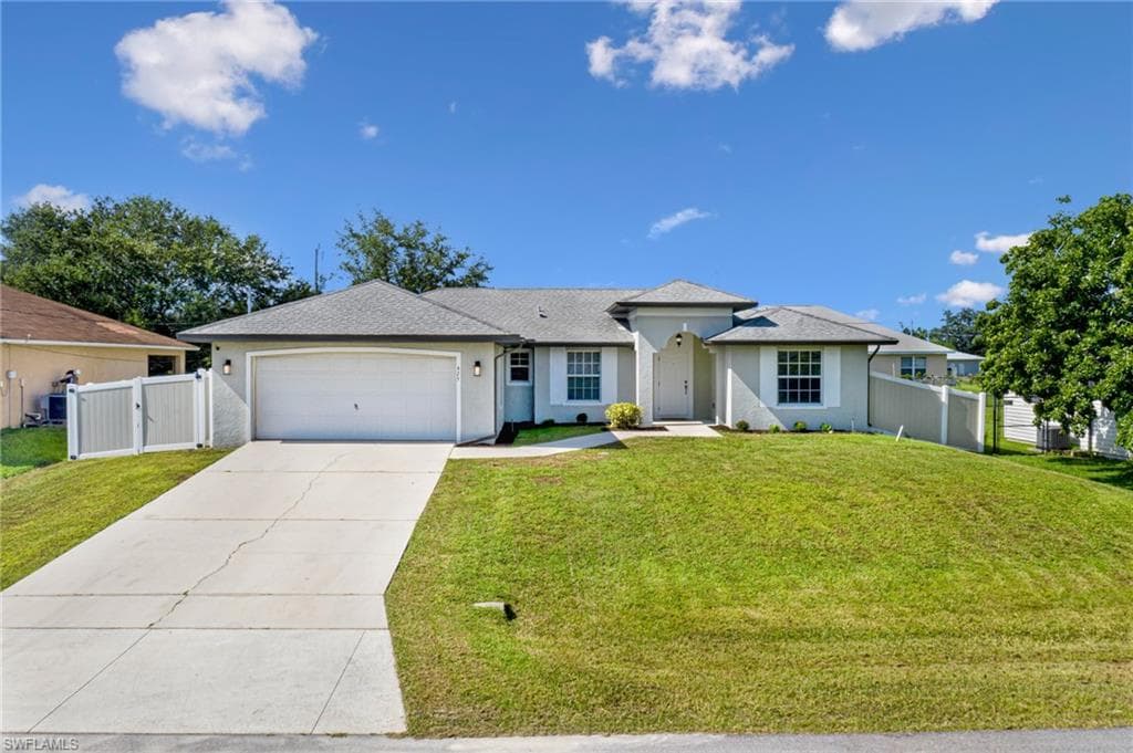 425 7th ST CAPE CORAL, FL 33993