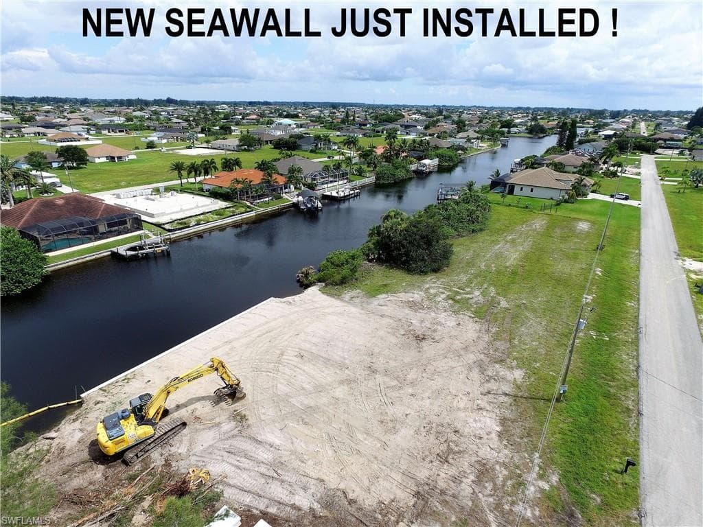1515 NW 38th AVE CAPE CORAL, FL 33993
