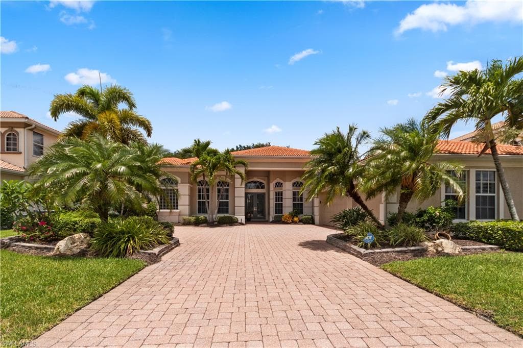 19464 La Serena DR ESTERO, FL 33967