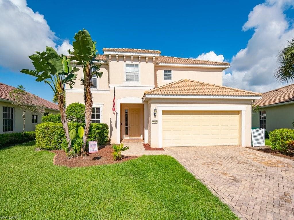 2161 Fairmont LN NAPLES, FL 34120