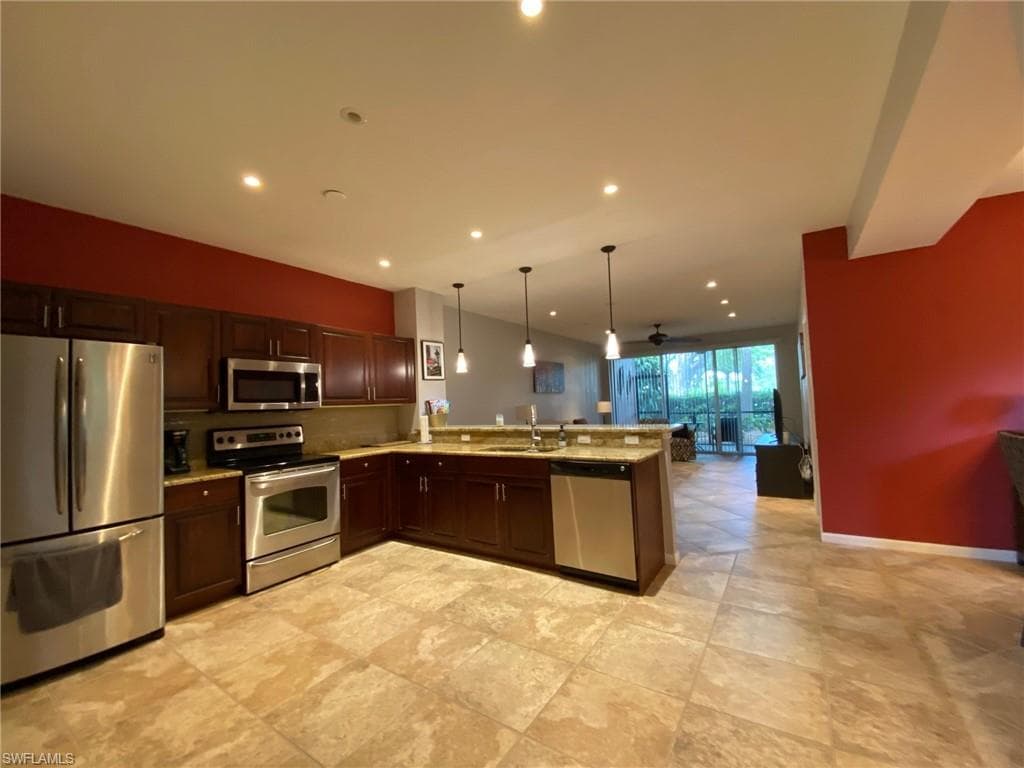 10020 Heather LN 902 NAPLES, FL 34119
