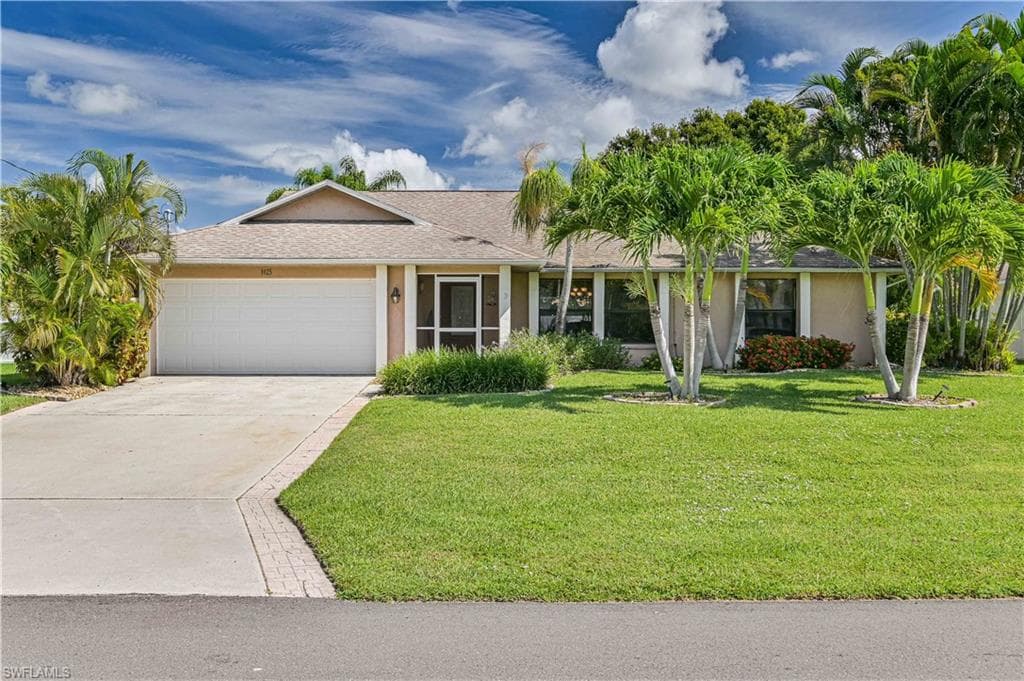 1425 SE 12th TER CAPE CORAL, FL 33990